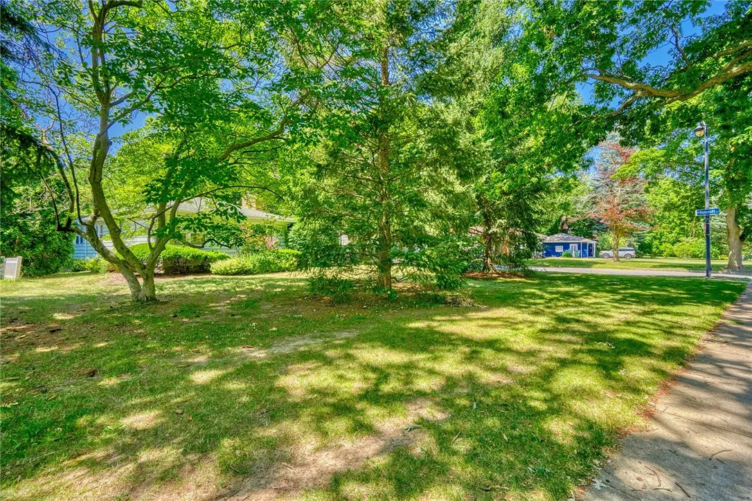 2941 Lake Ave, Rochester, New York 14612, Rochester, New York 14612, 3 Bedrooms Bedrooms, 5 Rooms Rooms,1 BathroomBathrooms,Residential,Closed,2941 Lake Ave, Rochester, New York 14612,0,R1624117