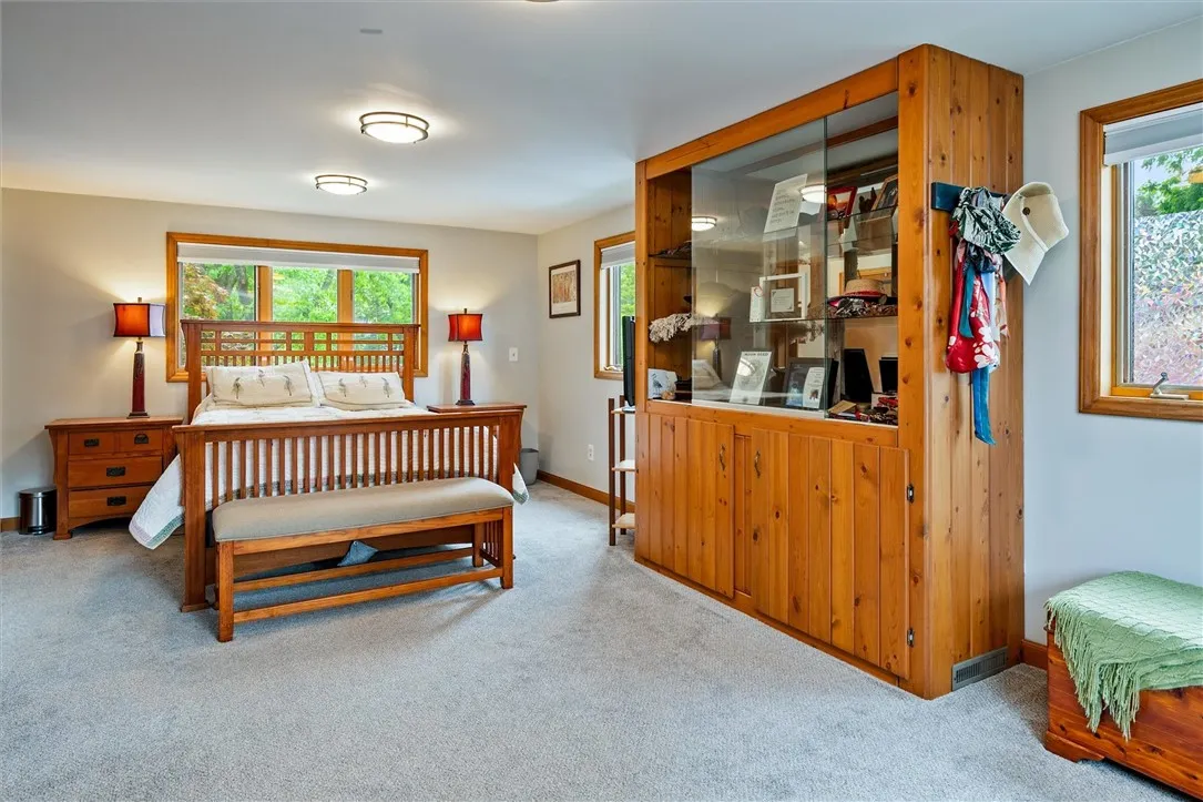 30 Lanark Crescent, Rochester, New York 14609, Rochester, New York 14609, 5 Bedrooms Bedrooms, 8 Rooms Rooms,2 BathroomsBathrooms,Residential,For Sale,30 Lanark Crescent, Rochester, New York 14609,R1624193