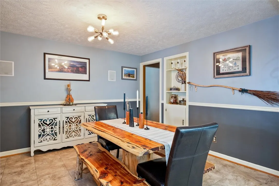 30 Lanark Crescent, Rochester, New York 14609, Rochester, New York 14609, 5 Bedrooms Bedrooms, 8 Rooms Rooms,2 BathroomsBathrooms,Residential,For Sale,30 Lanark Crescent, Rochester, New York 14609,R1624193