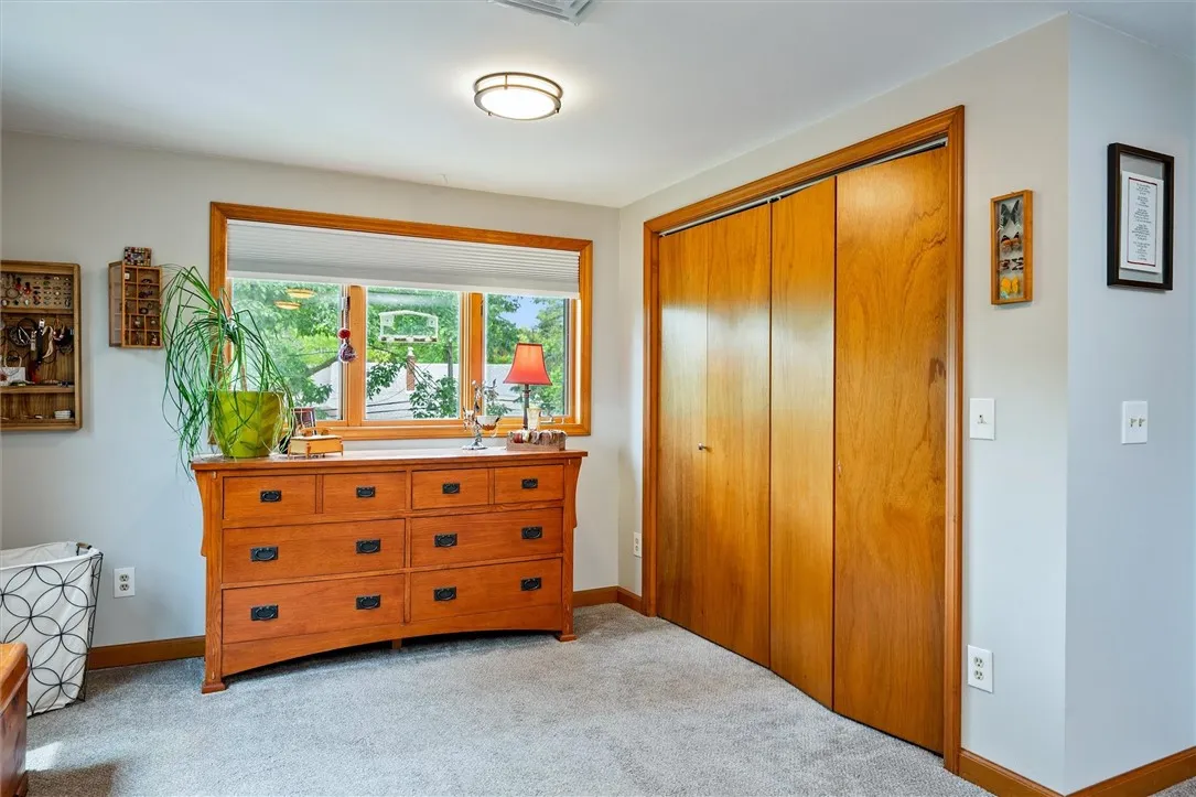 30 Lanark Crescent, Rochester, New York 14609, Rochester, New York 14609, 5 Bedrooms Bedrooms, 8 Rooms Rooms,2 BathroomsBathrooms,Residential,For Sale,30 Lanark Crescent, Rochester, New York 14609,R1624193
