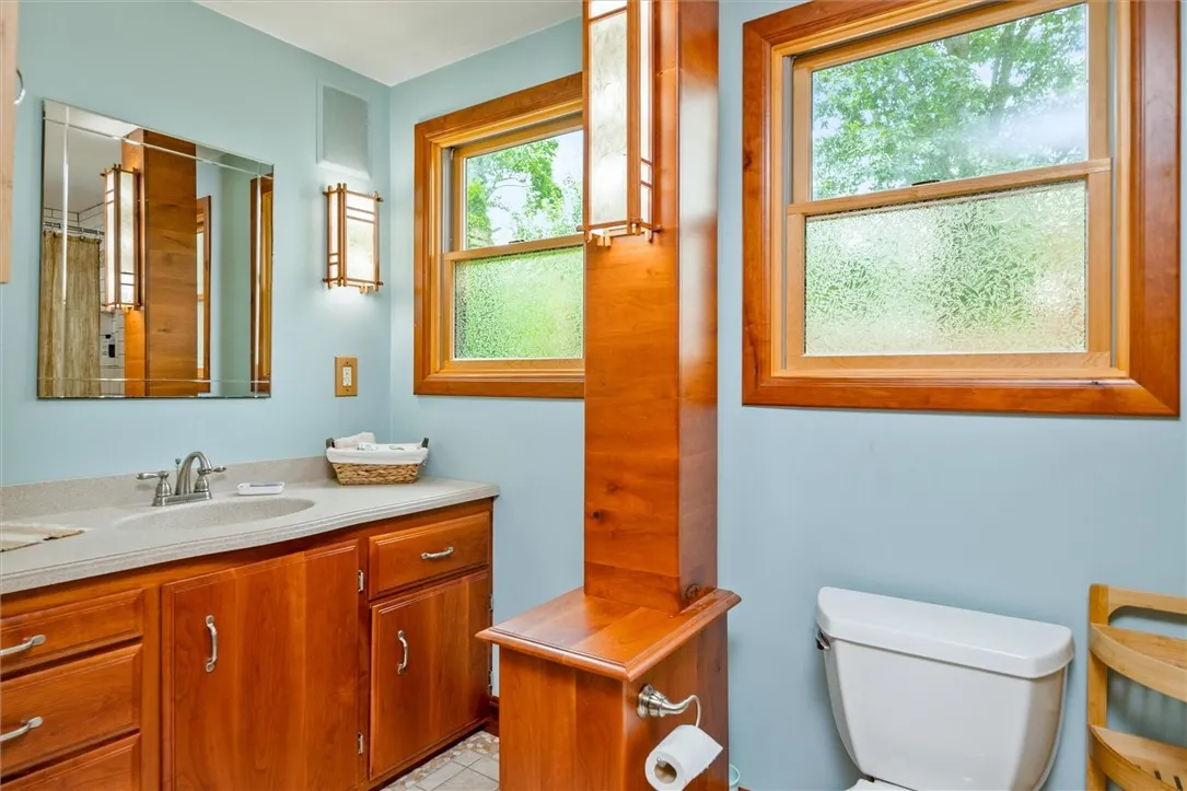 30 Lanark Crescent, Rochester, New York 14609, Rochester, New York 14609, 5 Bedrooms Bedrooms, 8 Rooms Rooms,2 BathroomsBathrooms,Residential,For Sale,30 Lanark Crescent, Rochester, New York 14609,R1624193