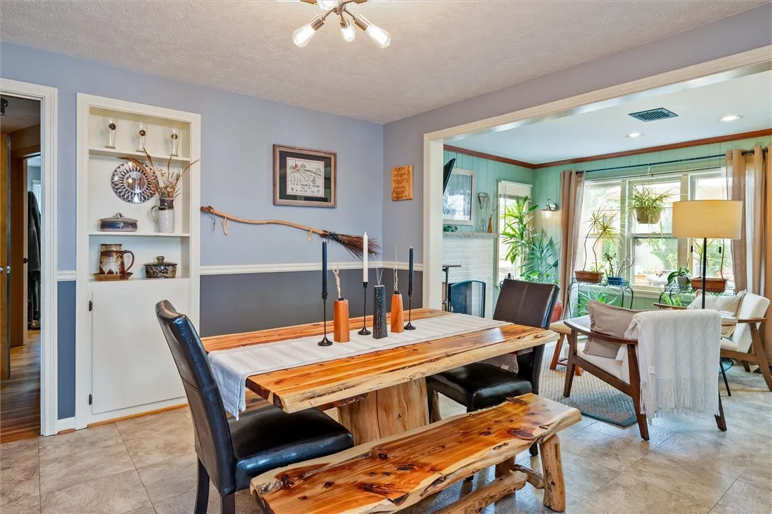 30 Lanark Crescent, Rochester, New York 14609, Rochester, New York 14609, 5 Bedrooms Bedrooms, 8 Rooms Rooms,2 BathroomsBathrooms,Residential,For Sale,30 Lanark Crescent, Rochester, New York 14609,R1624193