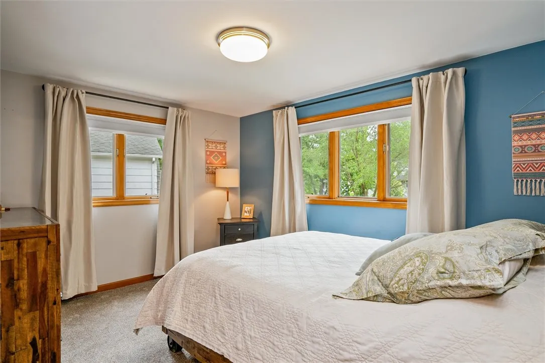 30 Lanark Crescent, Rochester, New York 14609, Rochester, New York 14609, 5 Bedrooms Bedrooms, 8 Rooms Rooms,2 BathroomsBathrooms,Residential,For Sale,30 Lanark Crescent, Rochester, New York 14609,R1624193