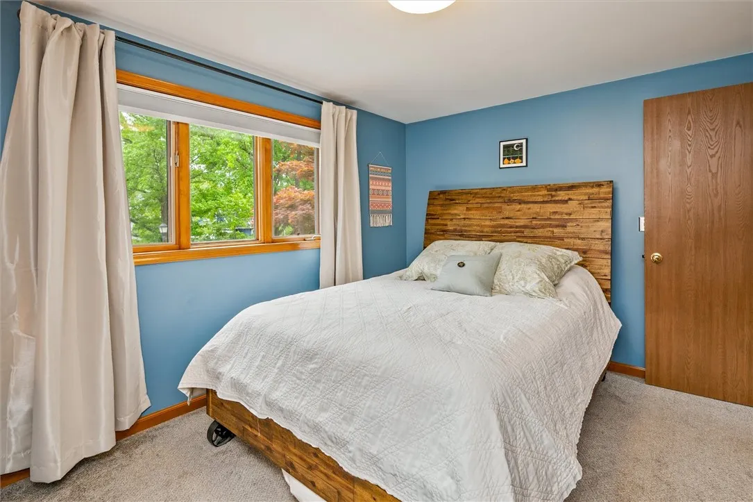 30 Lanark Crescent, Rochester, New York 14609, Rochester, New York 14609, 5 Bedrooms Bedrooms, 8 Rooms Rooms,2 BathroomsBathrooms,Residential,For Sale,30 Lanark Crescent, Rochester, New York 14609,R1624193