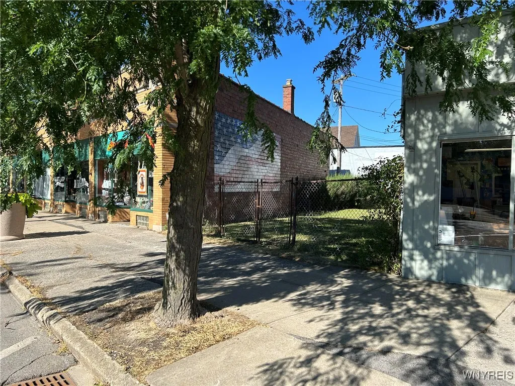 67 Main Street, Tonawanda, New York 14150, Tonawanda, New York 14150, ,Commercial Sale,For Sale,67 Main Street, Tonawanda, New York 14150,B1618299