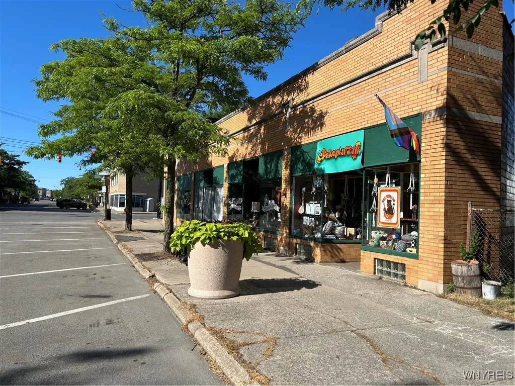67 Main Street, Tonawanda, New York 14150, Tonawanda, New York 14150, ,Commercial Sale,For Sale,67 Main Street, Tonawanda, New York 14150,B1618299