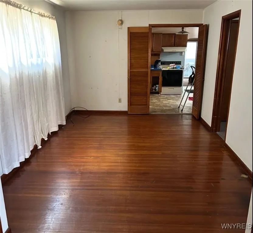 310 Woltz Avenue, Buffalo, New York 14211, Buffalo, New York 14211, 3 Bedrooms Bedrooms, 3 Rooms Rooms,1 BathroomBathrooms,Residential,For Sale,310 Woltz Avenue, Buffalo, New York 14211,B1624795