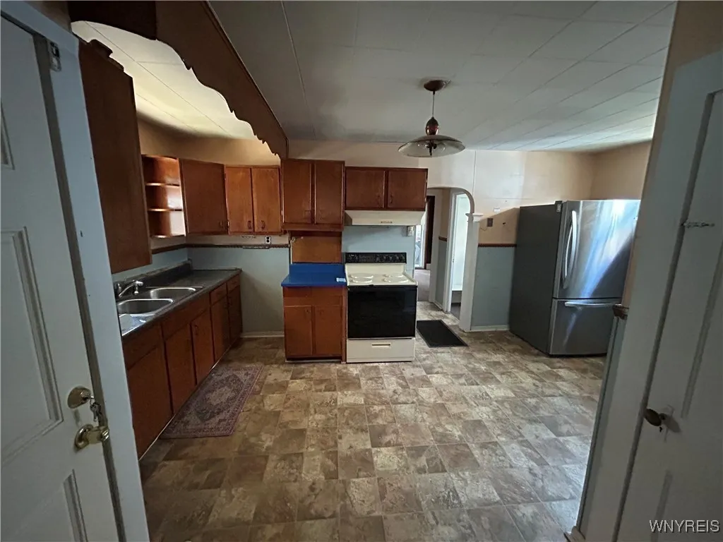 310 Woltz Avenue, Buffalo, New York 14211, Buffalo, New York 14211, 3 Bedrooms Bedrooms, 3 Rooms Rooms,1 BathroomBathrooms,Residential,For Sale,310 Woltz Avenue, Buffalo, New York 14211,B1624795