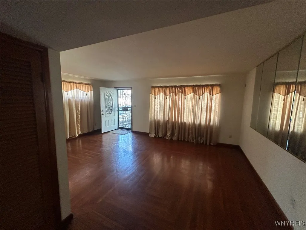 310 Woltz Avenue, Buffalo, New York 14211, Buffalo, New York 14211, 3 Bedrooms Bedrooms, 3 Rooms Rooms,1 BathroomBathrooms,Residential,For Sale,310 Woltz Avenue, Buffalo, New York 14211,B1624795