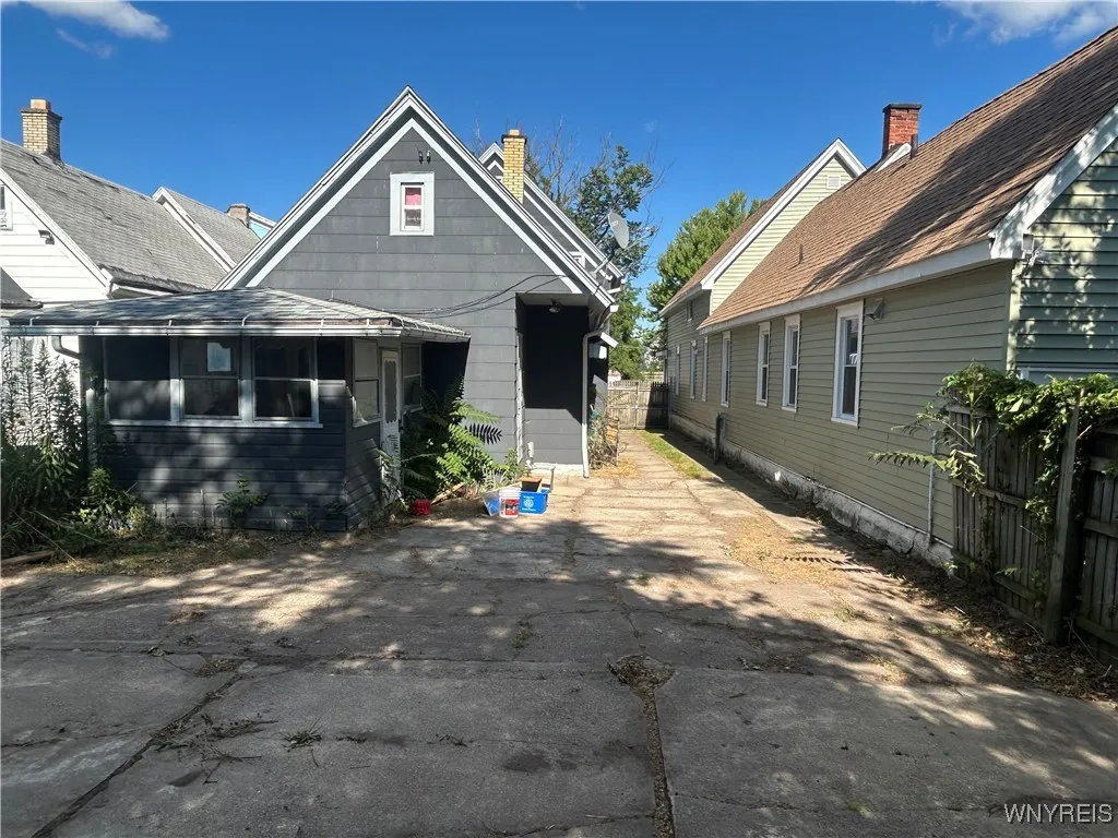 310 Woltz Avenue, Buffalo, New York 14211, Buffalo, New York 14211, 3 Bedrooms Bedrooms, 3 Rooms Rooms,1 BathroomBathrooms,Residential,For Sale,310 Woltz Avenue, Buffalo, New York 14211,B1624795