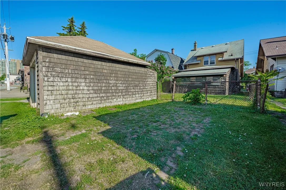 1139 Haeberle Avenue, Niagara Falls, New York 1430, Niagara Falls, New York 14301, 4 Bedrooms Bedrooms, 8 Rooms Rooms,2 BathroomsBathrooms,Residential,For Sale,1139 Haeberle Avenue, Niagara Falls, New York 1430,B1625062