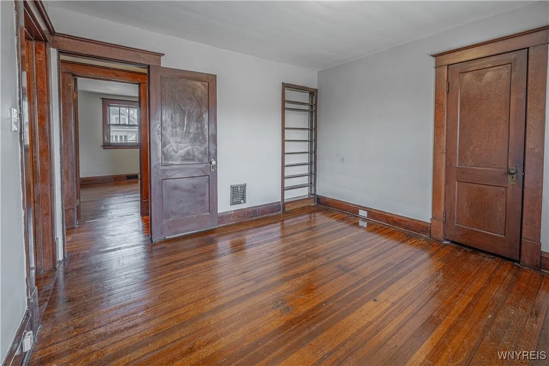 1139 Haeberle Avenue, Niagara Falls, New York 1430, Niagara Falls, New York 14301, 4 Bedrooms Bedrooms, 8 Rooms Rooms,2 BathroomsBathrooms,Residential,For Sale,1139 Haeberle Avenue, Niagara Falls, New York 1430,B1625062