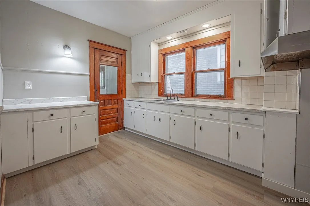 1139 Haeberle Avenue, Niagara Falls, New York 1430, Niagara Falls, New York 14301, 4 Bedrooms Bedrooms, 8 Rooms Rooms,2 BathroomsBathrooms,Residential,For Sale,1139 Haeberle Avenue, Niagara Falls, New York 1430,B1625062
