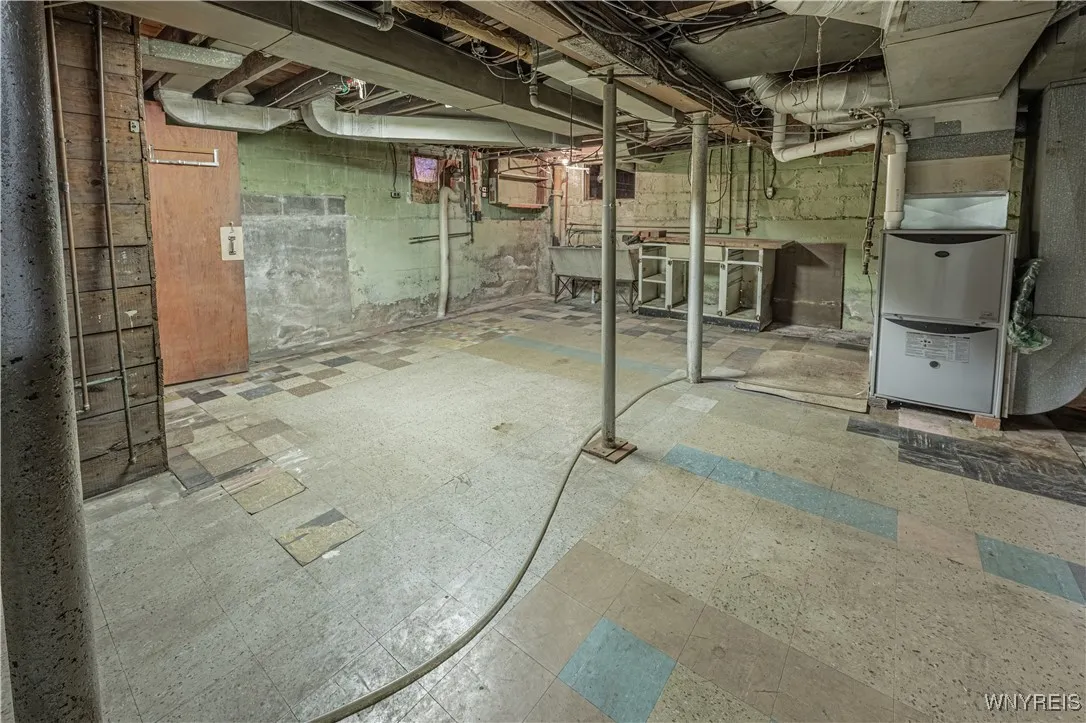 1139 Haeberle Avenue, Niagara Falls, New York 1430, Niagara Falls, New York 14301, 4 Bedrooms Bedrooms, 8 Rooms Rooms,2 BathroomsBathrooms,Residential,For Sale,1139 Haeberle Avenue, Niagara Falls, New York 1430,B1625062