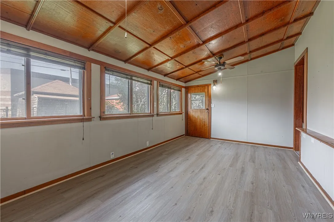1139 Haeberle Avenue, Niagara Falls, New York 1430, Niagara Falls, New York 14301, 4 Bedrooms Bedrooms, 8 Rooms Rooms,2 BathroomsBathrooms,Residential,For Sale,1139 Haeberle Avenue, Niagara Falls, New York 1430,B1625062