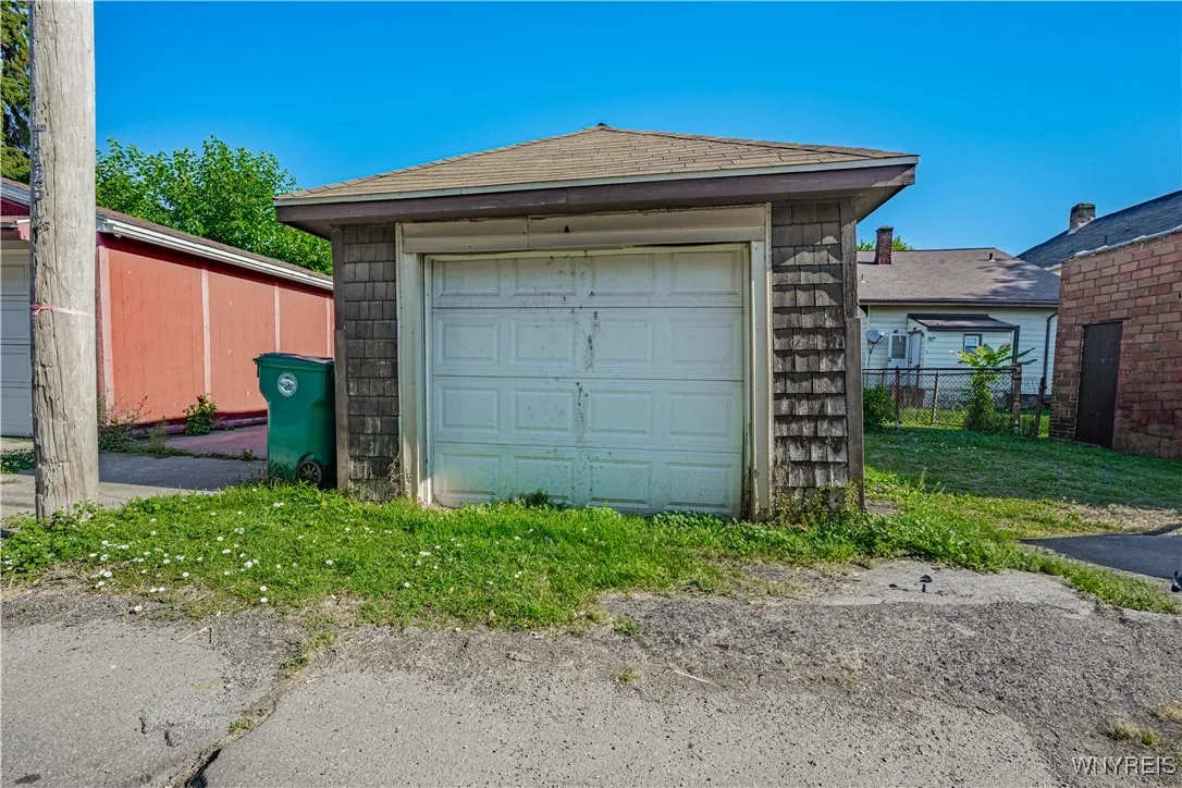 1139 Haeberle Avenue, Niagara Falls, New York 1430, Niagara Falls, New York 14301, 4 Bedrooms Bedrooms, 8 Rooms Rooms,2 BathroomsBathrooms,Residential,For Sale,1139 Haeberle Avenue, Niagara Falls, New York 1430,B1625062