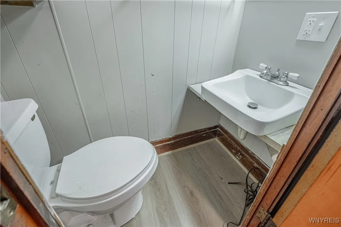 1139 Haeberle Avenue, Niagara Falls, New York 1430, Niagara Falls, New York 14301, 4 Bedrooms Bedrooms, 8 Rooms Rooms,2 BathroomsBathrooms,Residential,For Sale,1139 Haeberle Avenue, Niagara Falls, New York 1430,B1625062