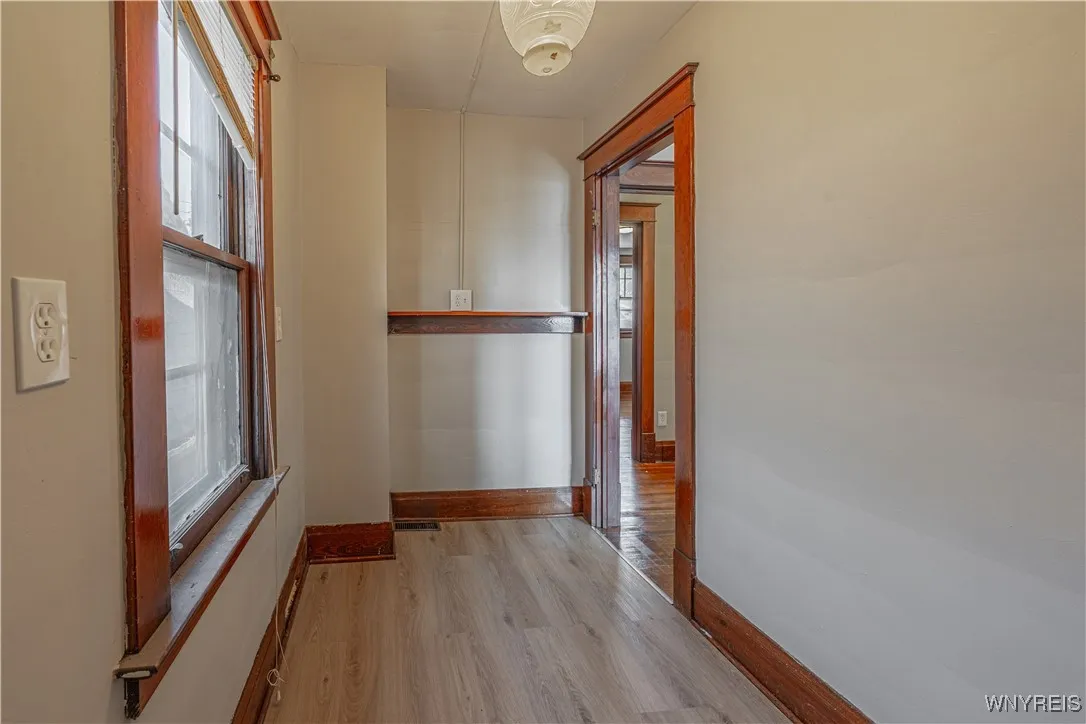 1139 Haeberle Avenue, Niagara Falls, New York 1430, Niagara Falls, New York 14301, 4 Bedrooms Bedrooms, 8 Rooms Rooms,2 BathroomsBathrooms,Residential,For Sale,1139 Haeberle Avenue, Niagara Falls, New York 1430,B1625062