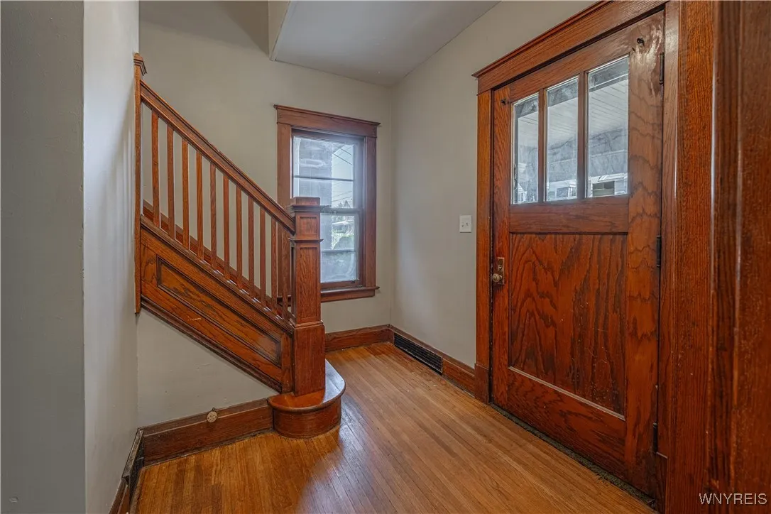 1139 Haeberle Avenue, Niagara Falls, New York 1430, Niagara Falls, New York 14301, 4 Bedrooms Bedrooms, 8 Rooms Rooms,2 BathroomsBathrooms,Residential,For Sale,1139 Haeberle Avenue, Niagara Falls, New York 1430,B1625062