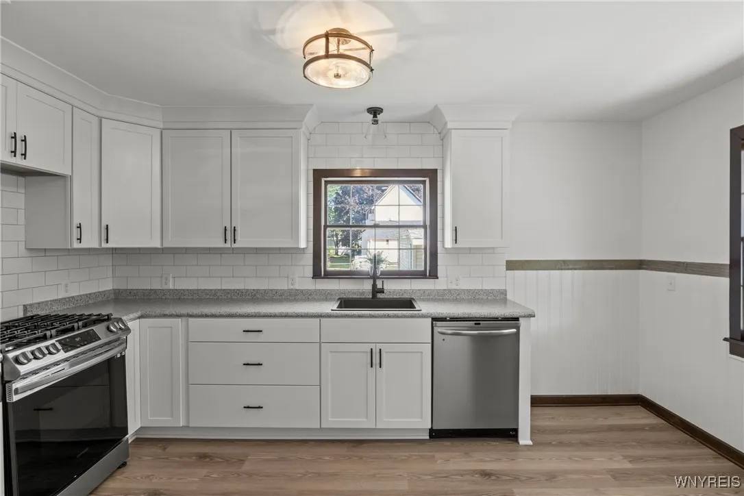 34 Center Avenue, North Tonawanda, New York 14120, North Tonawanda, New York 14120, 3 Bedrooms Bedrooms, 5 Rooms Rooms,1 BathroomBathrooms,Residential,For Sale,34 Center Avenue, North Tonawanda, New York 14120,B1624690
