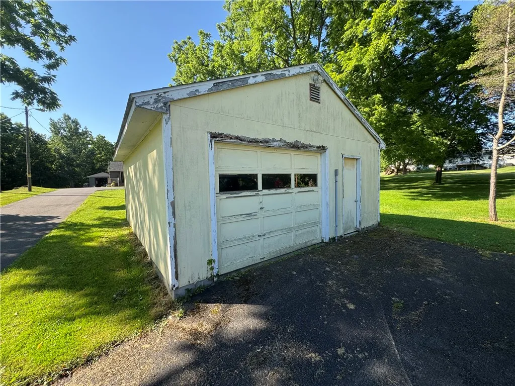 157 Clark Street, Canandaigua City, New York 14424, Canandaigua City, New York 14424, 4 Bedrooms Bedrooms, ,2 BathroomsBathrooms,Residential,For Sale,157 Clark Street, Canandaigua City, New York 14424,R1624820