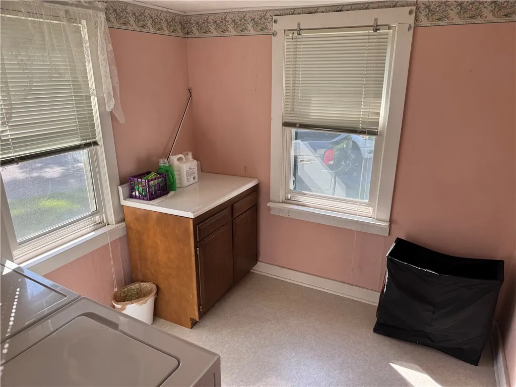 157 Clark Street, Canandaigua City, New York 14424, Canandaigua City, New York 14424, 4 Bedrooms Bedrooms, ,2 BathroomsBathrooms,Residential,For Sale,157 Clark Street, Canandaigua City, New York 14424,R1624820