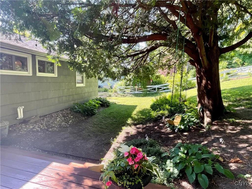 7 Beach Road, Marcellus, New York 13108, Marcellus, New York 13108, 3 Bedrooms Bedrooms, 7 Rooms Rooms,2 BathroomsBathrooms,Residential,For Sale,7 Beach Road, Marcellus, New York 13108,S1622539