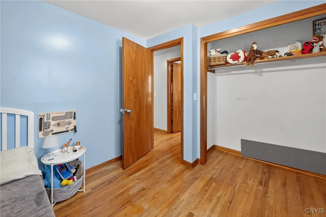 8185 Laurie Lane, Clay, New York 13090, Clay, New York 13090, 4 Bedrooms Bedrooms, 10 Rooms Rooms,1 BathroomBathrooms,Residential,For Sale,8185 Laurie Lane, Clay, New York 13090,S1624272