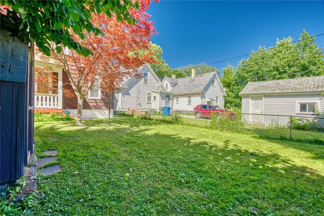 17 Peckham Street, Rochester, New York 14621, Rochester, New York 14621, 3 Bedrooms Bedrooms, ,2 BathroomsBathrooms,Residential,For Sale,17 Peckham Street, Rochester, New York 14621,R1624395