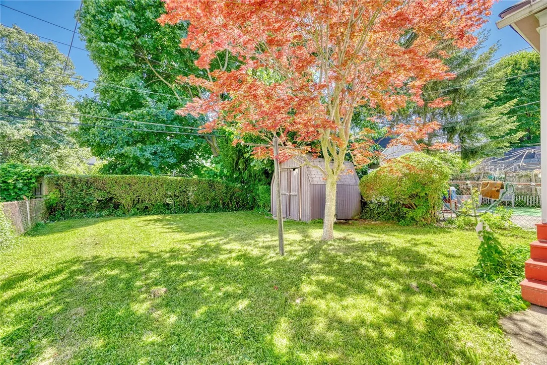 17 Peckham Street, Rochester, New York 14621, Rochester, New York 14621, 3 Bedrooms Bedrooms, ,2 BathroomsBathrooms,Residential,For Sale,17 Peckham Street, Rochester, New York 14621,R1624395