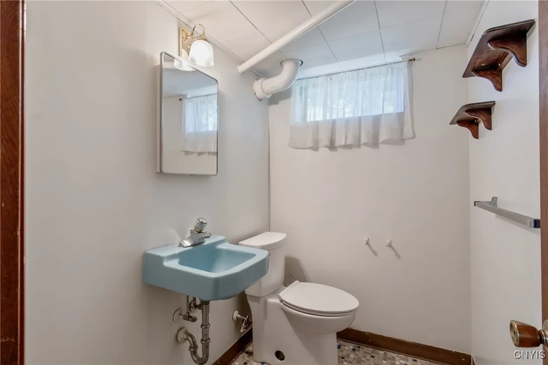 204 Libby Street, Salina, New York 13088, Salina, New York 13088, 3 Bedrooms Bedrooms, 7 Rooms Rooms,1 BathroomBathrooms,Residential,For Sale,204 Libby Street, Salina, New York 13088,S1624863