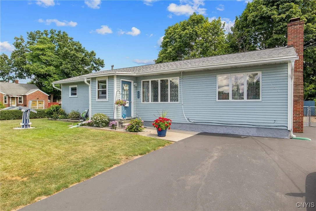 204 Libby Street, Salina, New York 13088, Salina, New York 13088, 3 Bedrooms Bedrooms, 7 Rooms Rooms,1 BathroomBathrooms,Residential,For Sale,204 Libby Street, Salina, New York 13088,S1624863
