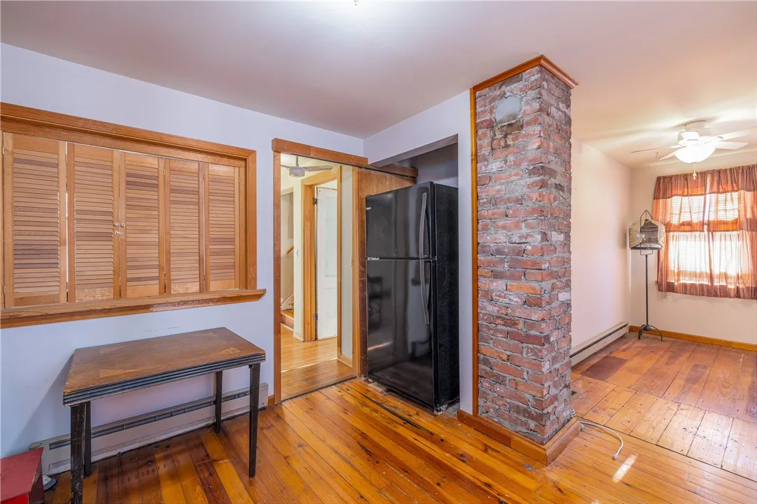 367 West Avenue, Canandaigua City, New York 14424, Canandaigua City, New York 14424, 3 Bedrooms Bedrooms, 2 Rooms Rooms,2 BathroomsBathrooms,Residential,For Sale,367 West Avenue, Canandaigua City, New York 14424,R1625011