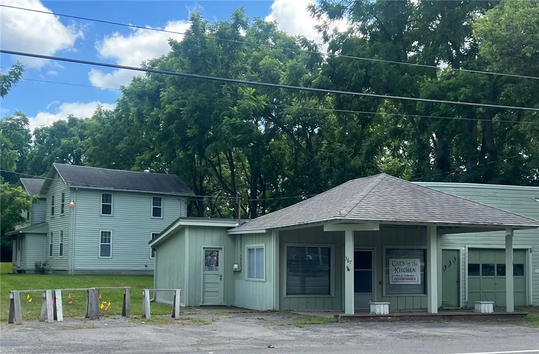 367 West Avenue, Canandaigua City, New York 14424, Canandaigua City, New York 14424, 3 Bedrooms Bedrooms, 2 Rooms Rooms,2 BathroomsBathrooms,Residential,For Sale,367 West Avenue, Canandaigua City, New York 14424,R1625011