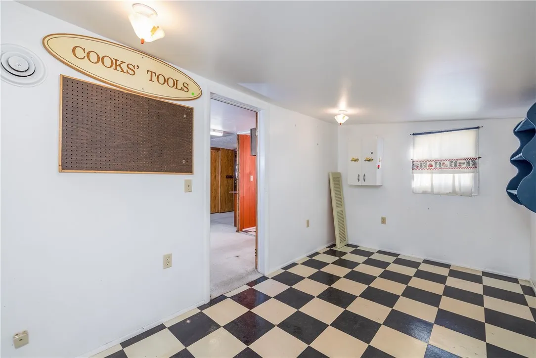 367 West Avenue, Canandaigua City, New York 14424, Canandaigua City, New York 14424, 3 Bedrooms Bedrooms, 2 Rooms Rooms,2 BathroomsBathrooms,Residential,For Sale,367 West Avenue, Canandaigua City, New York 14424,R1625011