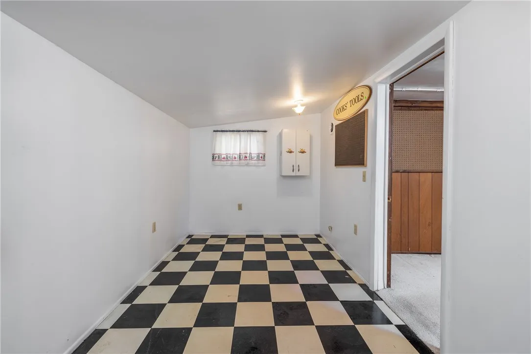 367 West Avenue, Canandaigua City, New York 14424, Canandaigua City, New York 14424, 3 Bedrooms Bedrooms, 2 Rooms Rooms,2 BathroomsBathrooms,Residential,For Sale,367 West Avenue, Canandaigua City, New York 14424,R1625011