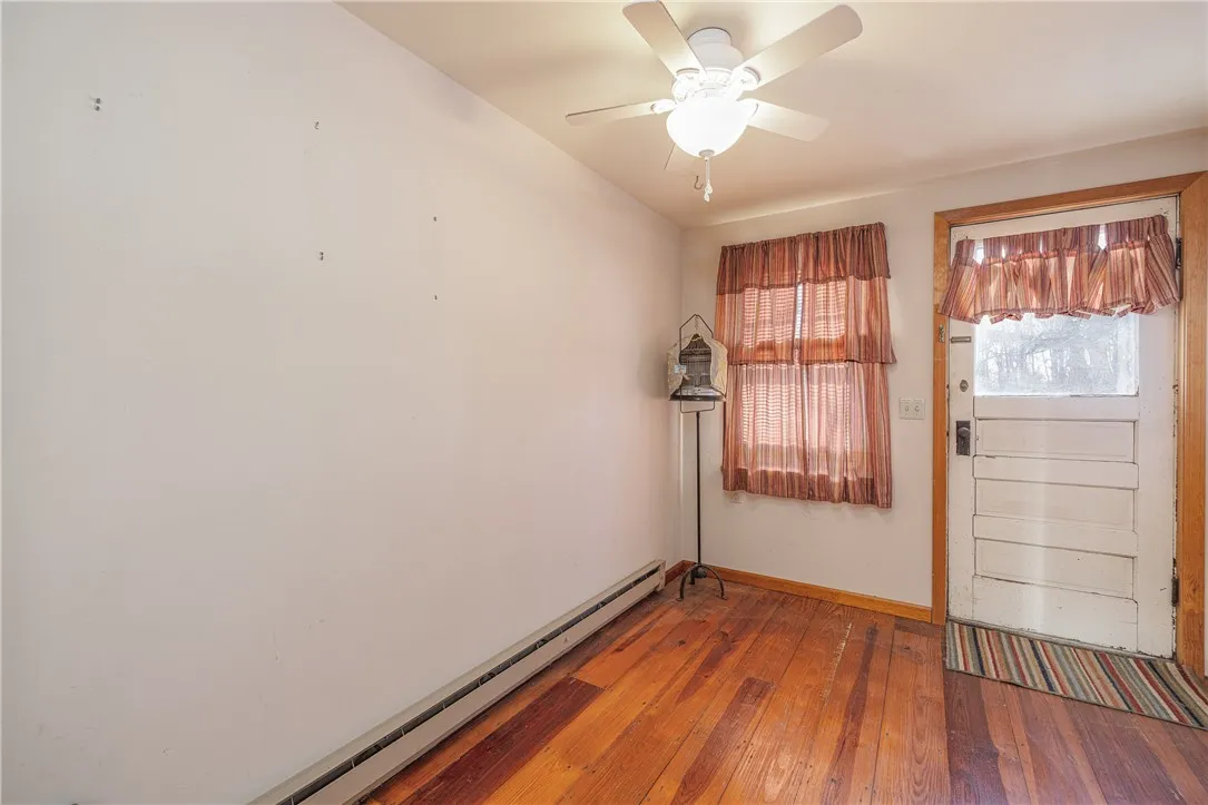 367 West Avenue, Canandaigua City, New York 14424, Canandaigua City, New York 14424, 3 Bedrooms Bedrooms, 2 Rooms Rooms,2 BathroomsBathrooms,Residential,For Sale,367 West Avenue, Canandaigua City, New York 14424,R1625011