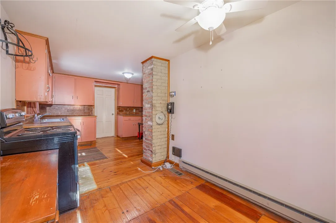 367 West Avenue, Canandaigua City, New York 14424, Canandaigua City, New York 14424, 3 Bedrooms Bedrooms, 2 Rooms Rooms,2 BathroomsBathrooms,Residential,For Sale,367 West Avenue, Canandaigua City, New York 14424,R1625011