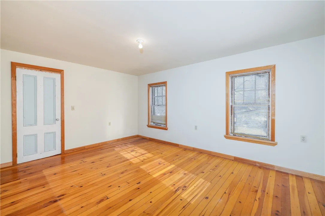 367 West Avenue, Canandaigua City, New York 14424, Canandaigua City, New York 14424, 3 Bedrooms Bedrooms, 2 Rooms Rooms,2 BathroomsBathrooms,Residential,For Sale,367 West Avenue, Canandaigua City, New York 14424,R1625011