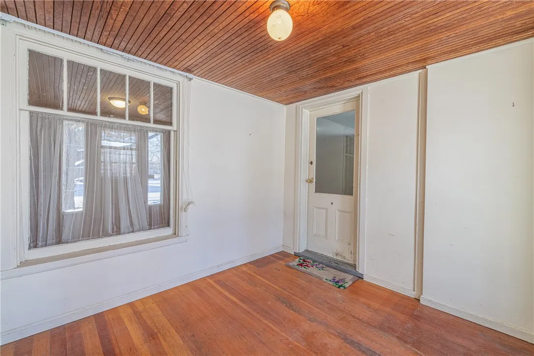 367 West Avenue, Canandaigua City, New York 14424, Canandaigua City, New York 14424, 3 Bedrooms Bedrooms, 2 Rooms Rooms,2 BathroomsBathrooms,Residential,For Sale,367 West Avenue, Canandaigua City, New York 14424,R1625011