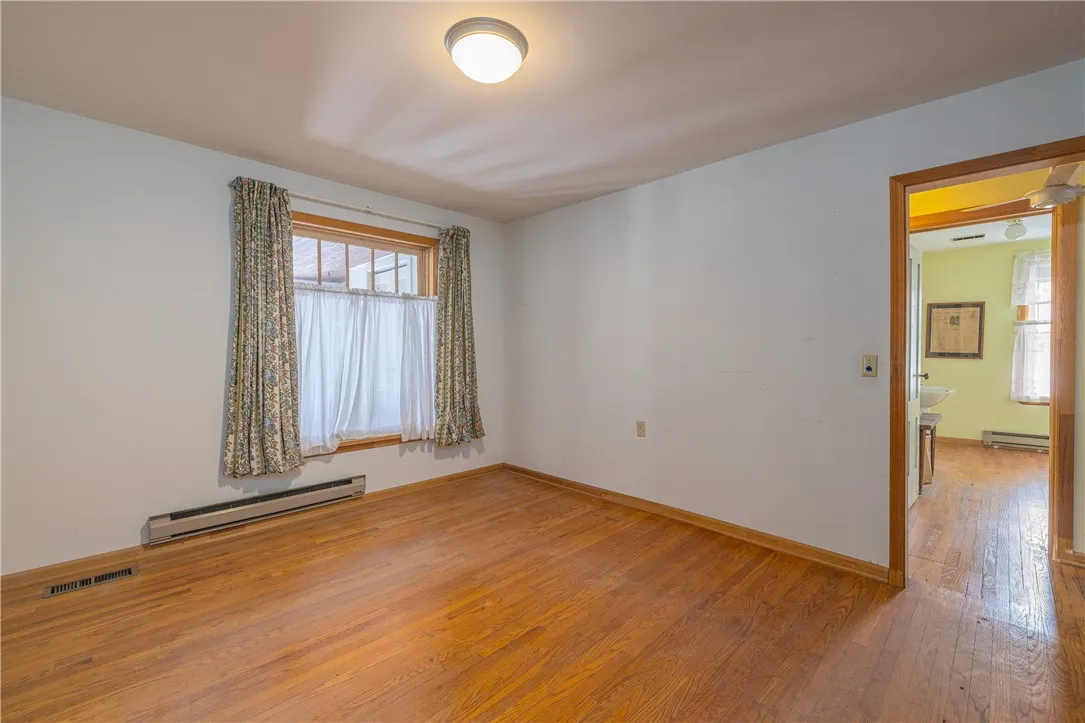 367 West Avenue, Canandaigua City, New York 14424, Canandaigua City, New York 14424, 3 Bedrooms Bedrooms, 2 Rooms Rooms,2 BathroomsBathrooms,Residential,For Sale,367 West Avenue, Canandaigua City, New York 14424,R1625011