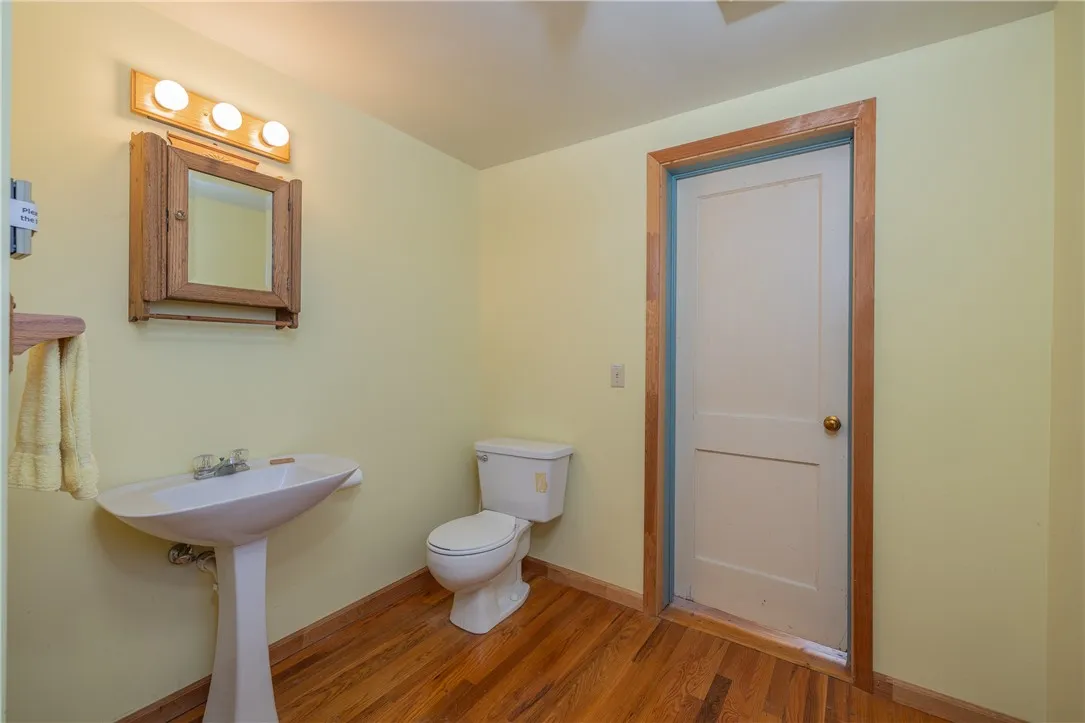 367 West Avenue, Canandaigua City, New York 14424, Canandaigua City, New York 14424, 3 Bedrooms Bedrooms, 2 Rooms Rooms,2 BathroomsBathrooms,Residential,For Sale,367 West Avenue, Canandaigua City, New York 14424,R1625011
