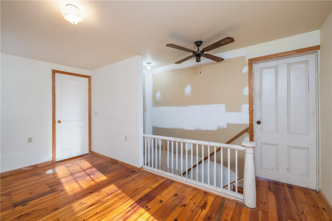 367 West Avenue, Canandaigua City, New York 14424, Canandaigua City, New York 14424, 3 Bedrooms Bedrooms, 2 Rooms Rooms,2 BathroomsBathrooms,Residential,For Sale,367 West Avenue, Canandaigua City, New York 14424,R1625011