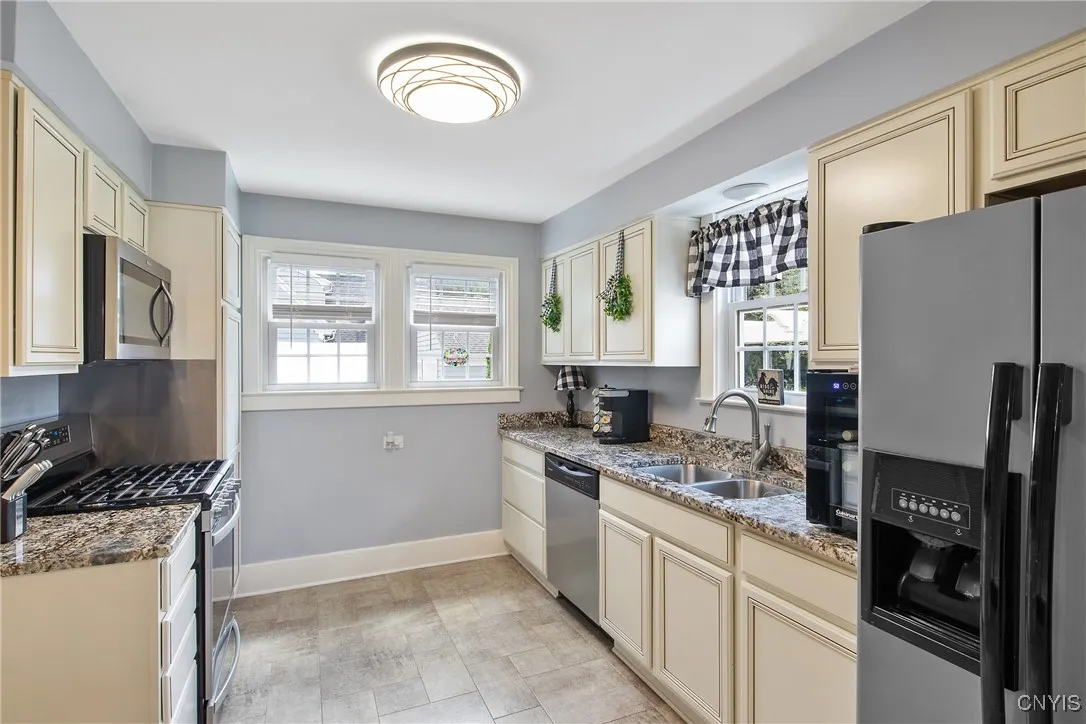 200 Bronson Road, Geddes, New York 13219, Geddes, New York 13219, 3 Bedrooms Bedrooms, 8 Rooms Rooms,1 BathroomBathrooms,Residential,For Sale,200 Bronson Road, Geddes, New York 13219,S1624733