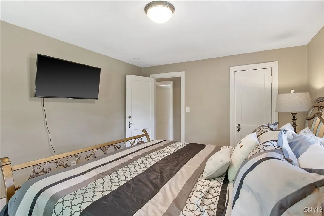 200 Bronson Road, Geddes, New York 13219, Geddes, New York 13219, 3 Bedrooms Bedrooms, 8 Rooms Rooms,1 BathroomBathrooms,Residential,For Sale,200 Bronson Road, Geddes, New York 13219,S1624733