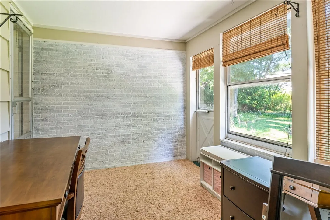 45 Seaford Drive, Irondequoit, New York 14617, Irondequoit, New York 14617, 4 Bedrooms Bedrooms, 9 Rooms Rooms,2 BathroomsBathrooms,Residential,For Sale,45 Seaford Drive, Irondequoit, New York 14617,R1624119