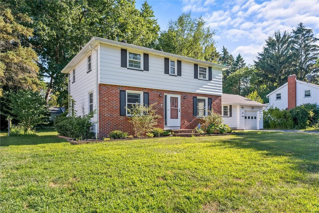 45 Seaford Drive, Irondequoit, New York 14617, Irondequoit, New York 14617, 4 Bedrooms Bedrooms, 9 Rooms Rooms,2 BathroomsBathrooms,Residential,For Sale,45 Seaford Drive, Irondequoit, New York 14617,R1624119