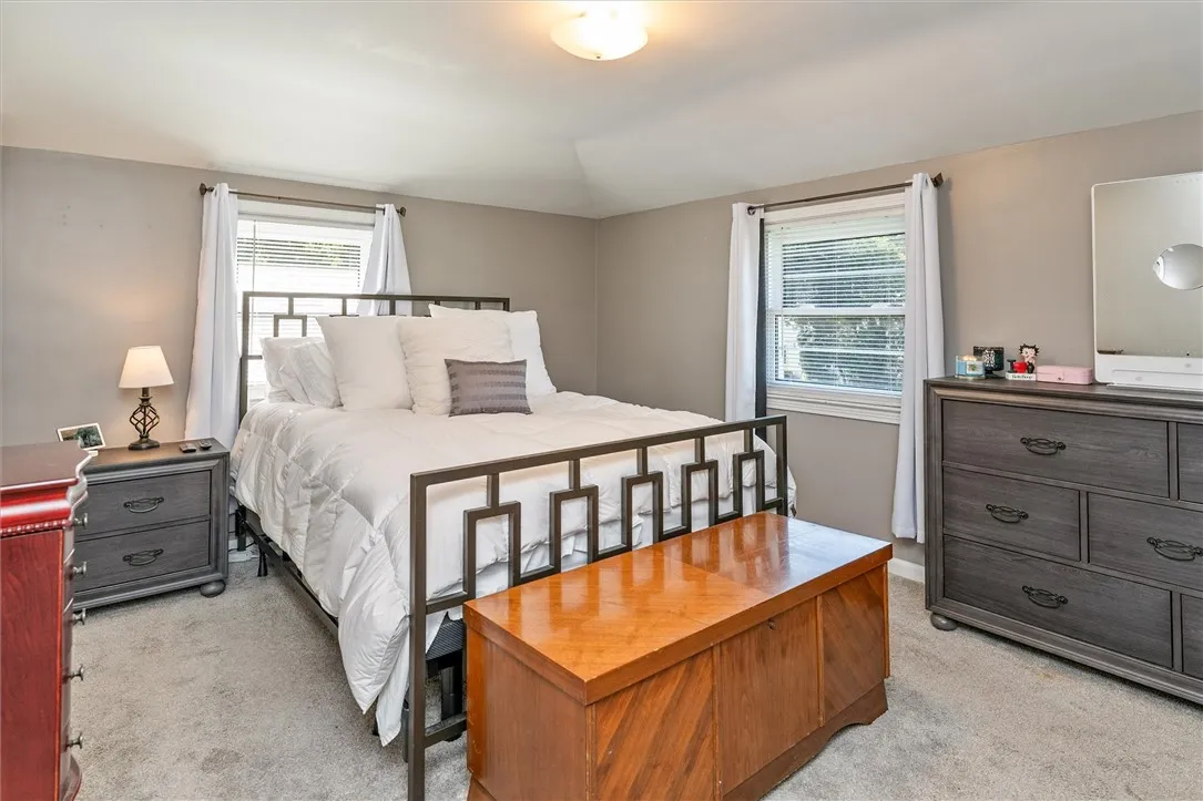 45 Seaford Drive, Irondequoit, New York 14617, Irondequoit, New York 14617, 4 Bedrooms Bedrooms, 9 Rooms Rooms,2 BathroomsBathrooms,Residential,For Sale,45 Seaford Drive, Irondequoit, New York 14617,R1624119