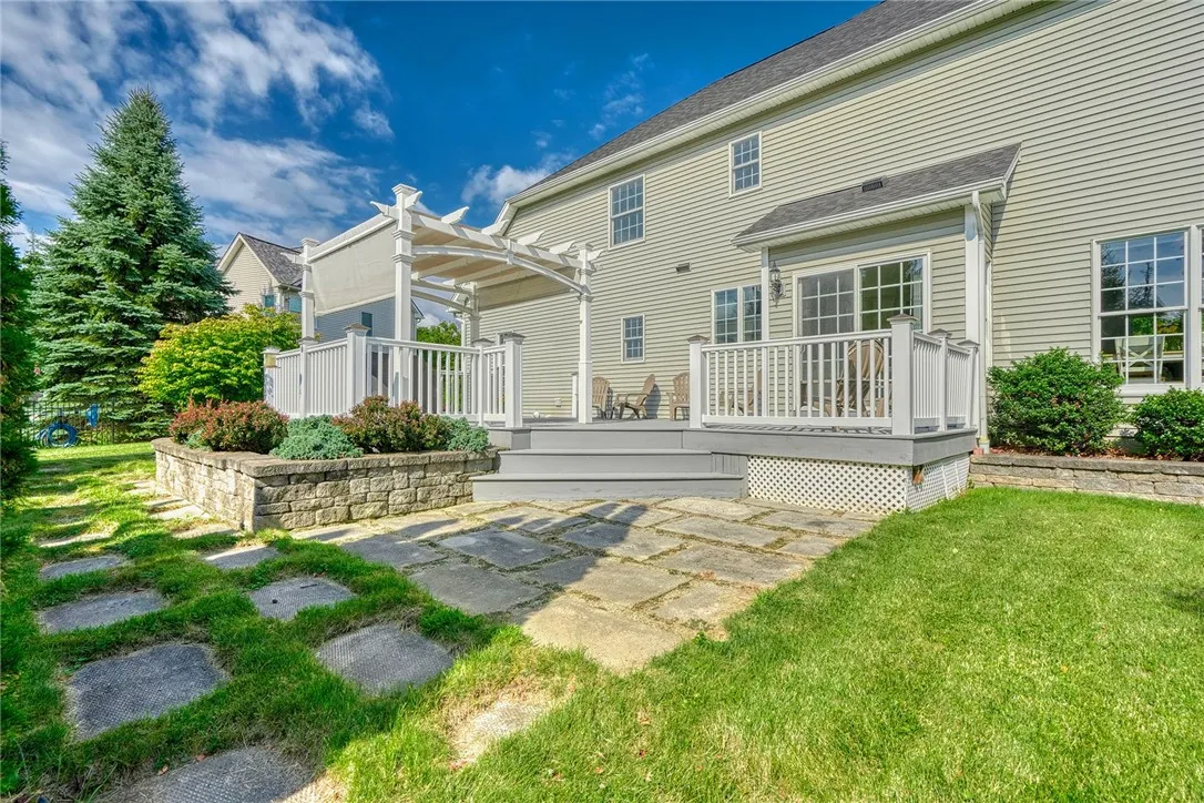 542 Dunnbridge Drive, Webster, New York 14580, Webster, New York 14580, 4 Bedrooms Bedrooms, 9 Rooms Rooms,2 BathroomsBathrooms,Residential,For Sale,542 Dunnbridge Drive, Webster, New York 14580,R1624495