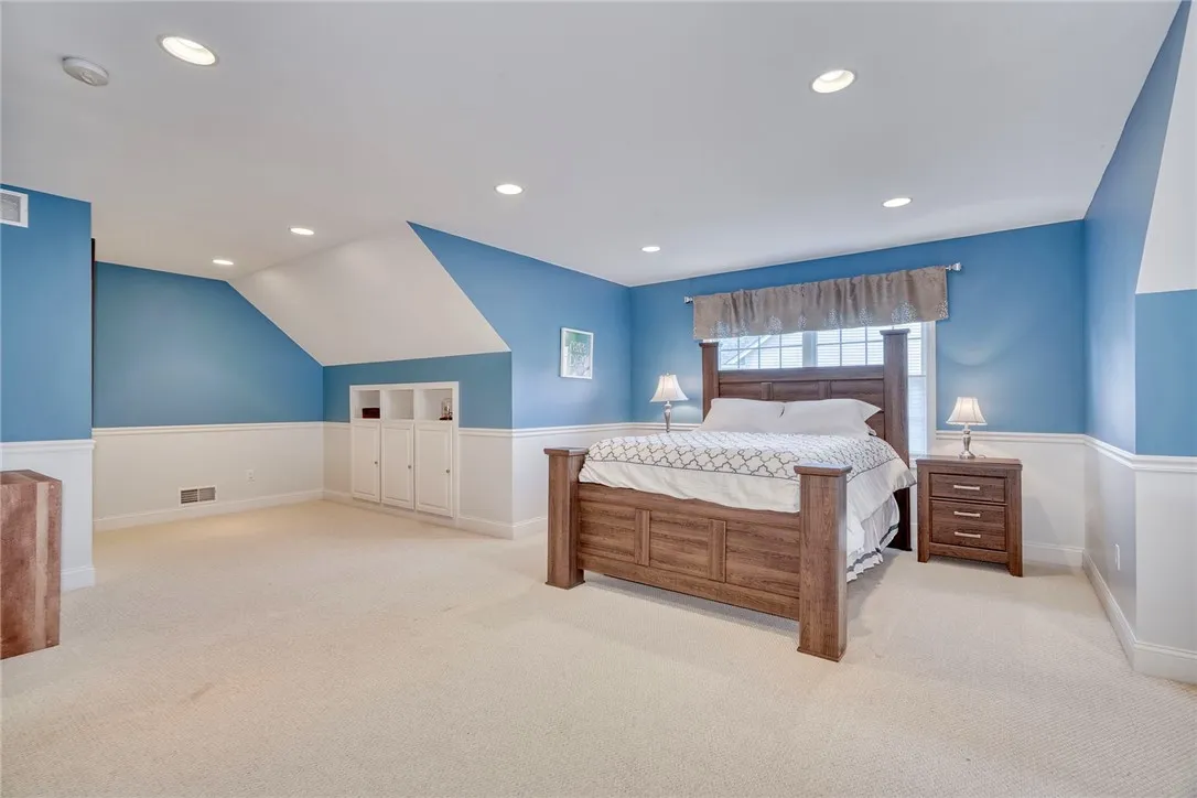 542 Dunnbridge Drive, Webster, New York 14580, Webster, New York 14580, 4 Bedrooms Bedrooms, 9 Rooms Rooms,2 BathroomsBathrooms,Residential,For Sale,542 Dunnbridge Drive, Webster, New York 14580,R1624495